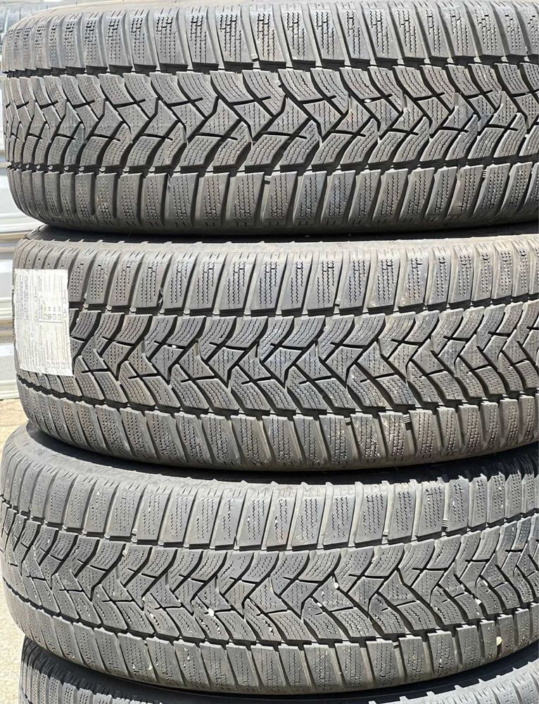 Зимни гуми Dunlop 215/50 R17