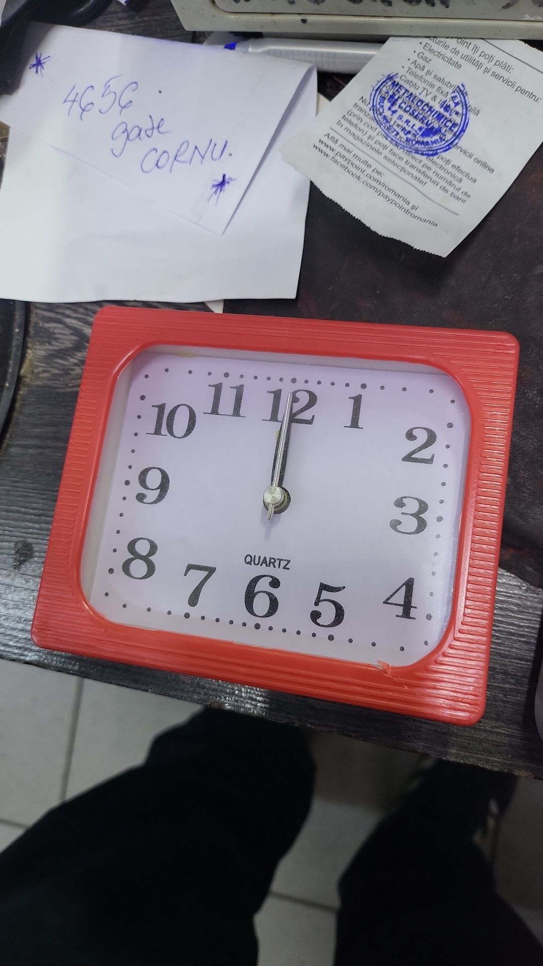 Ceasuri masa cu alarma programabila diverse modele 12 lei bucata, t