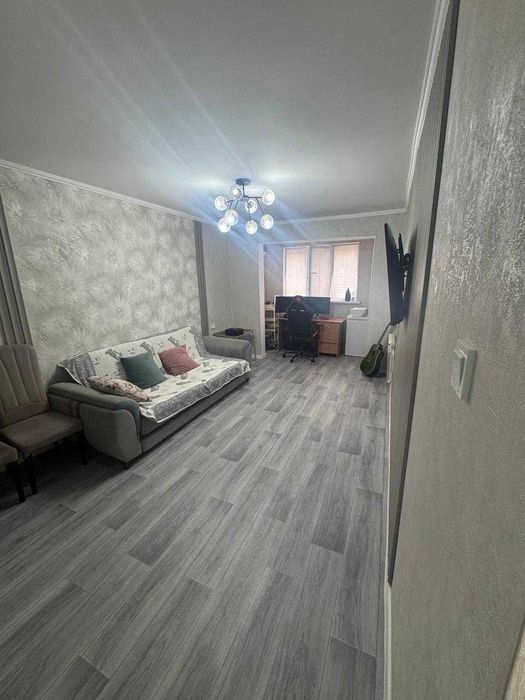 Продается 2-х комнатная квартира 103 серии, Валиханова 231, кв. 58