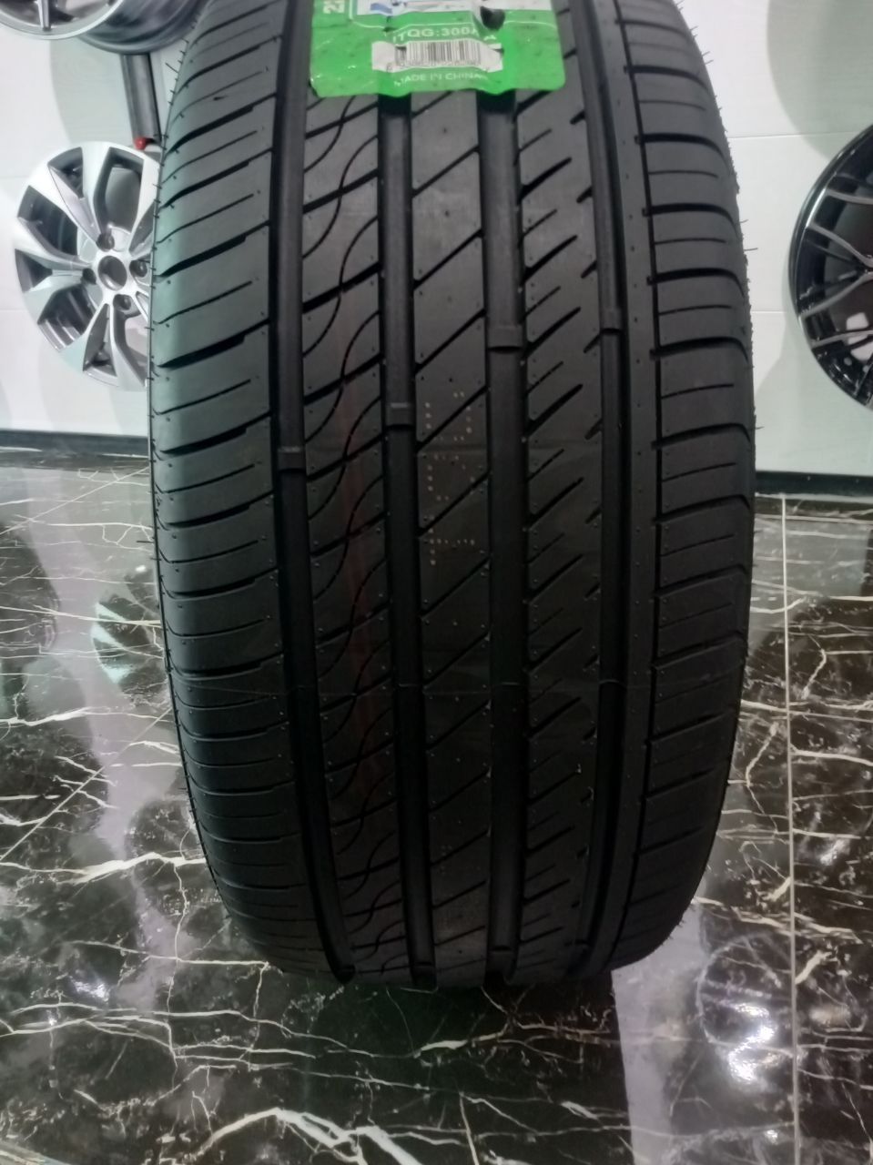 WINRUN 205/40/R17