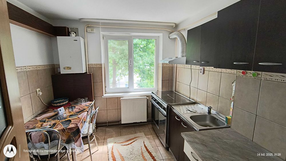 Închiriez apt 2 camere strada Stefan Luchian botosani