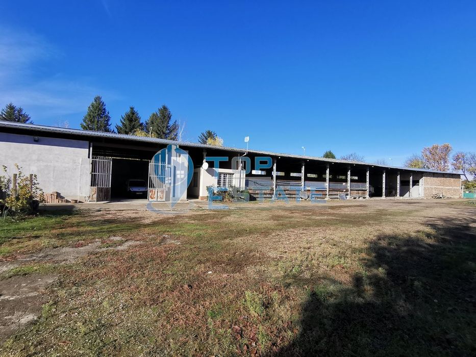 Продава се Промишлена сграда в с. Крушето, Област Велико Търново - 979 кв.м за 165 €/кв.м - Снимка #1