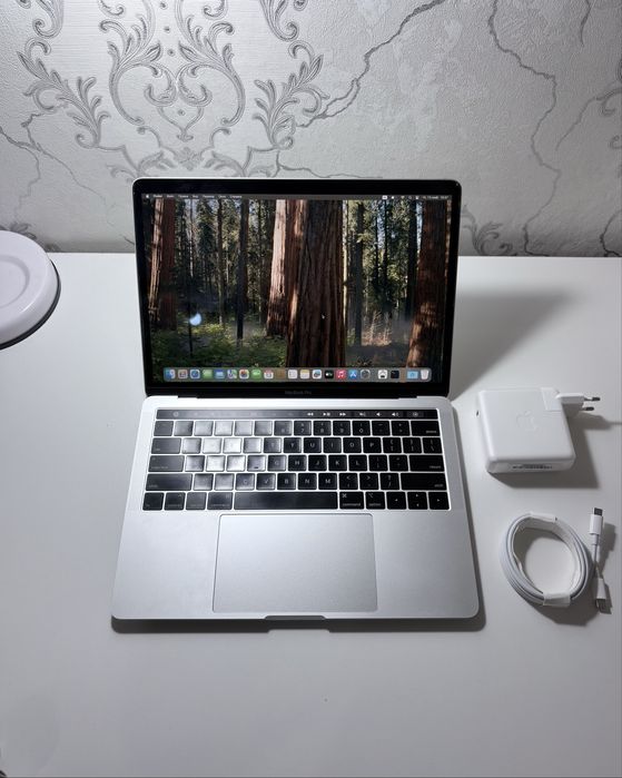 Macbook Pro 2019 TouchBar / Core i5 / макбук про тачбар!