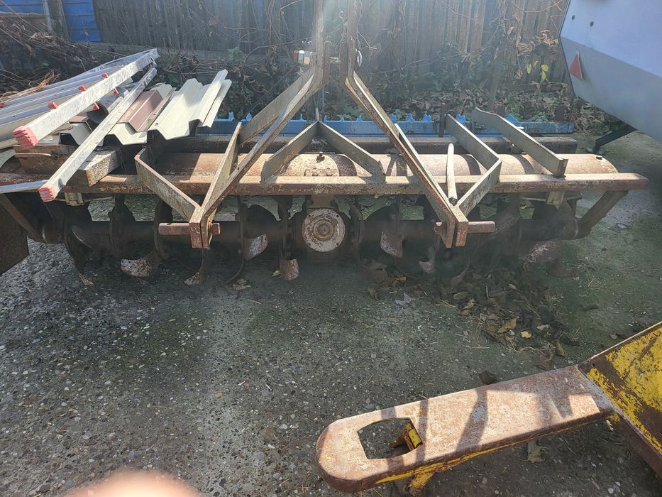 Grapa rotativă cu tambur