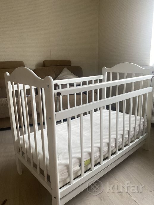 Детская кроватка.
