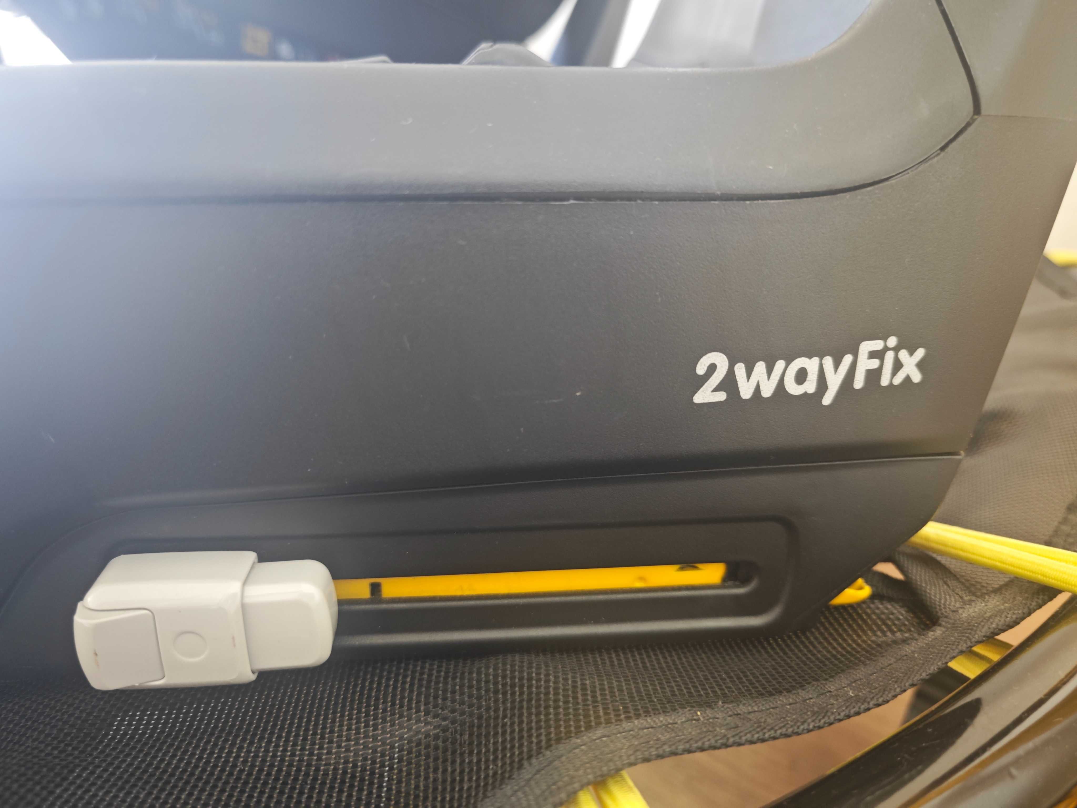 Maxi Cosi Pearl Pro 2 стола с 2 бази 2 wayfix