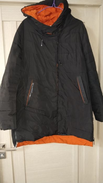 Демисезонная куртка. .