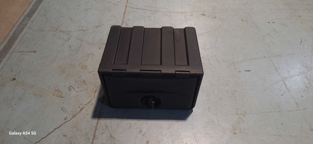 De vanzare Lada scule camion 60x45x45