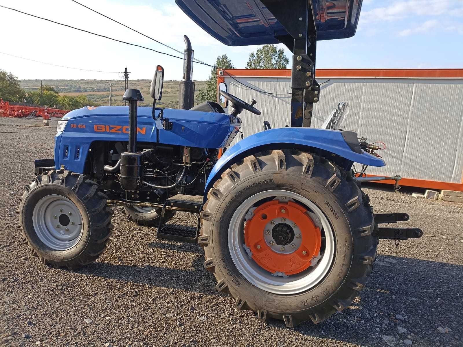 Tractor NOU 45 CP, BIZON 4X4, Servo, Cilindri de forta