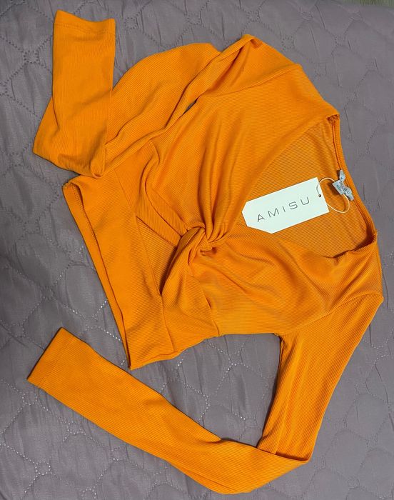 Елегантна дамска блузка