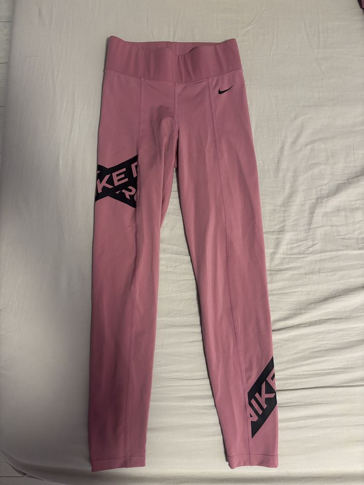 Спортен комплект Nike