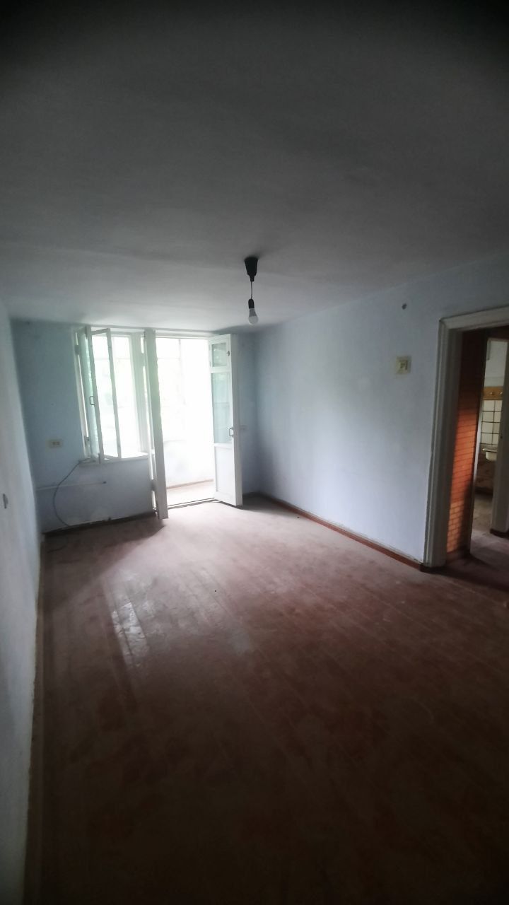 Продается 1 ком  кв рядом с Хокимият