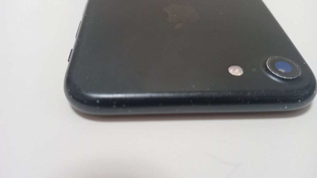 iPhone 7 смартфон