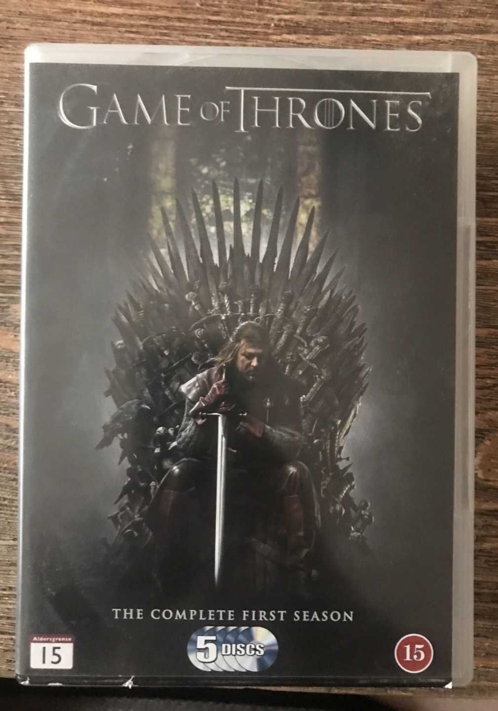 Dvd-uri Games of Thrones.