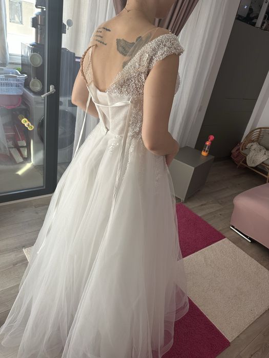 Rochie mireasa si vual NOI , nepurtate