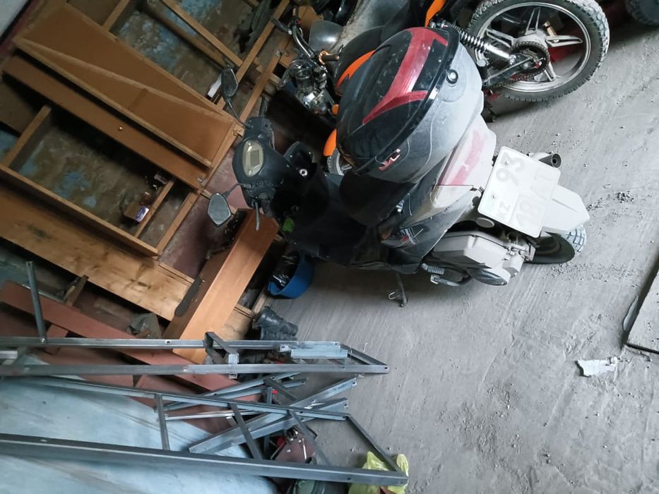 Продам скутер  марка М 10