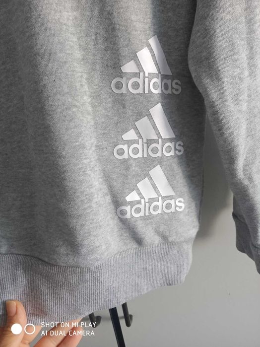 Adidas и H&M размер 9-10 години.