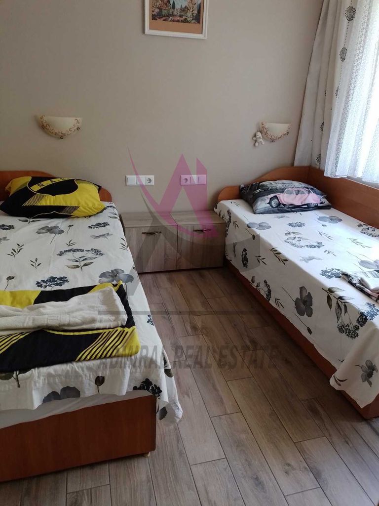 Дава се под наем Тристаен апартамент в Варна, ВИНС - 76 кв.м за 500 € - Снимка #1