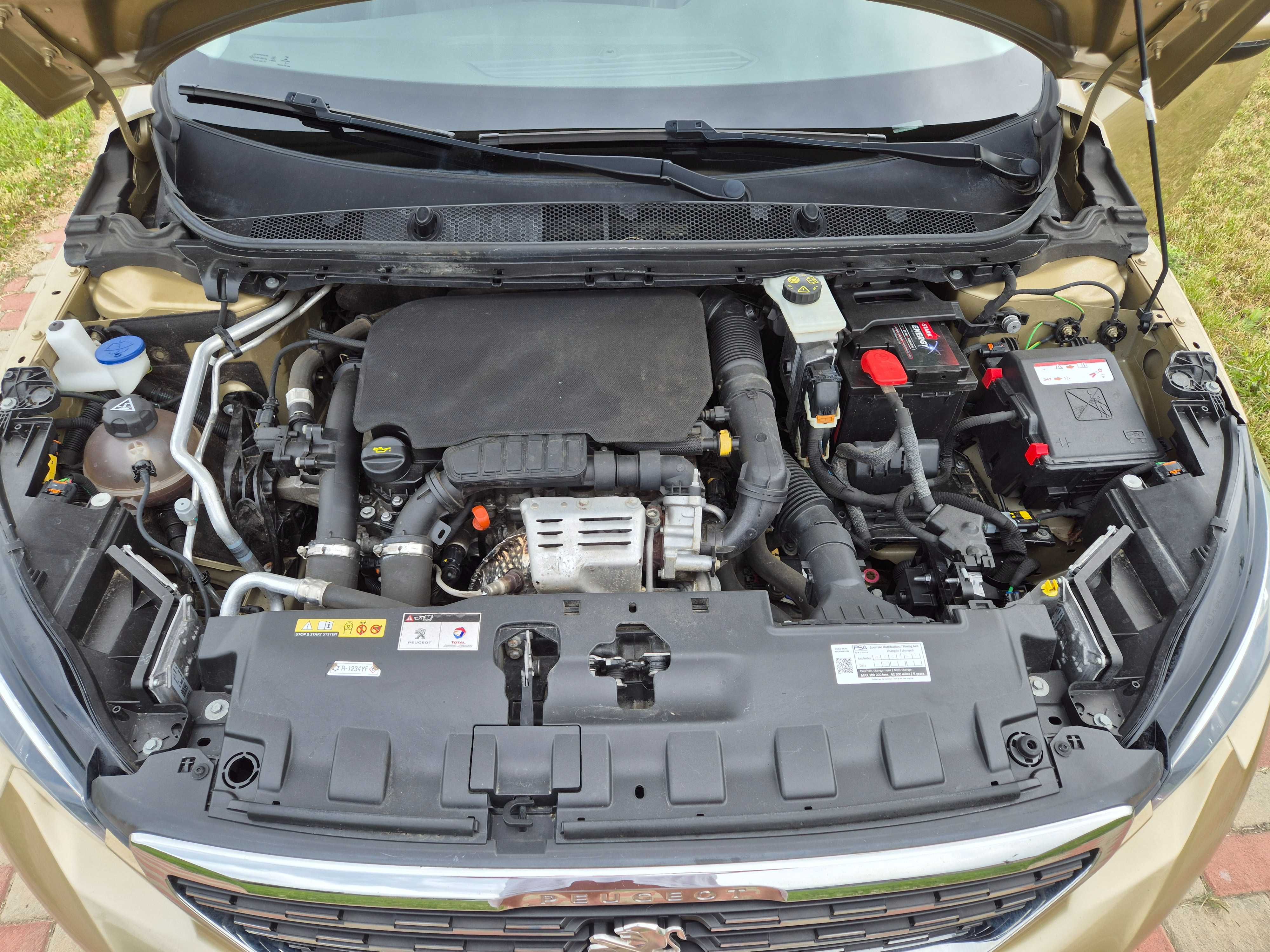 PEUGEOT 308,an 2017, 1,2  automat,161500 km, full,option,ÎNMATRICULATĂ