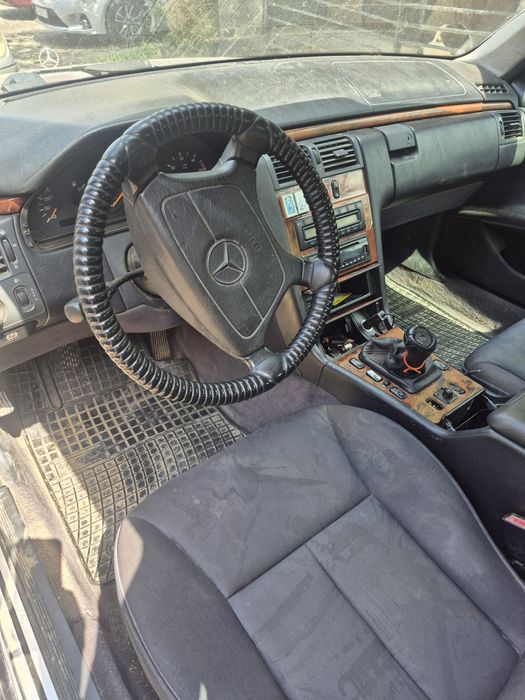 Mercedes w210 125 к.с. цял за части.