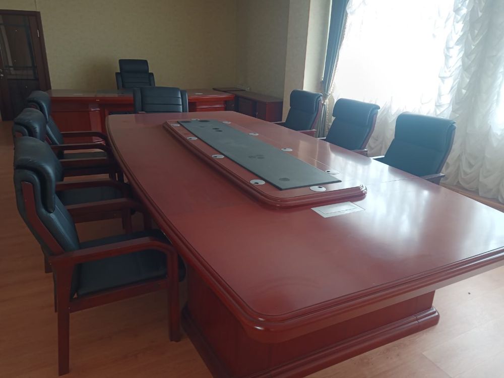 Продам офисную мебель