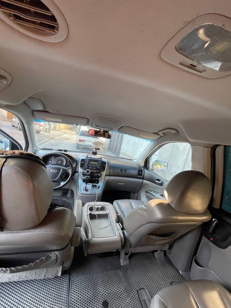 Kia carnival Sotiladi