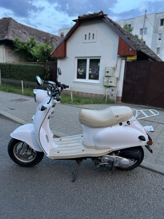 Scuter Retro 49/50 cmc 4t RAR în 06.06.