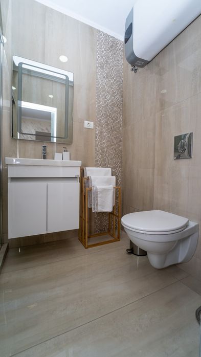 Vand Garsoniera in Saturn