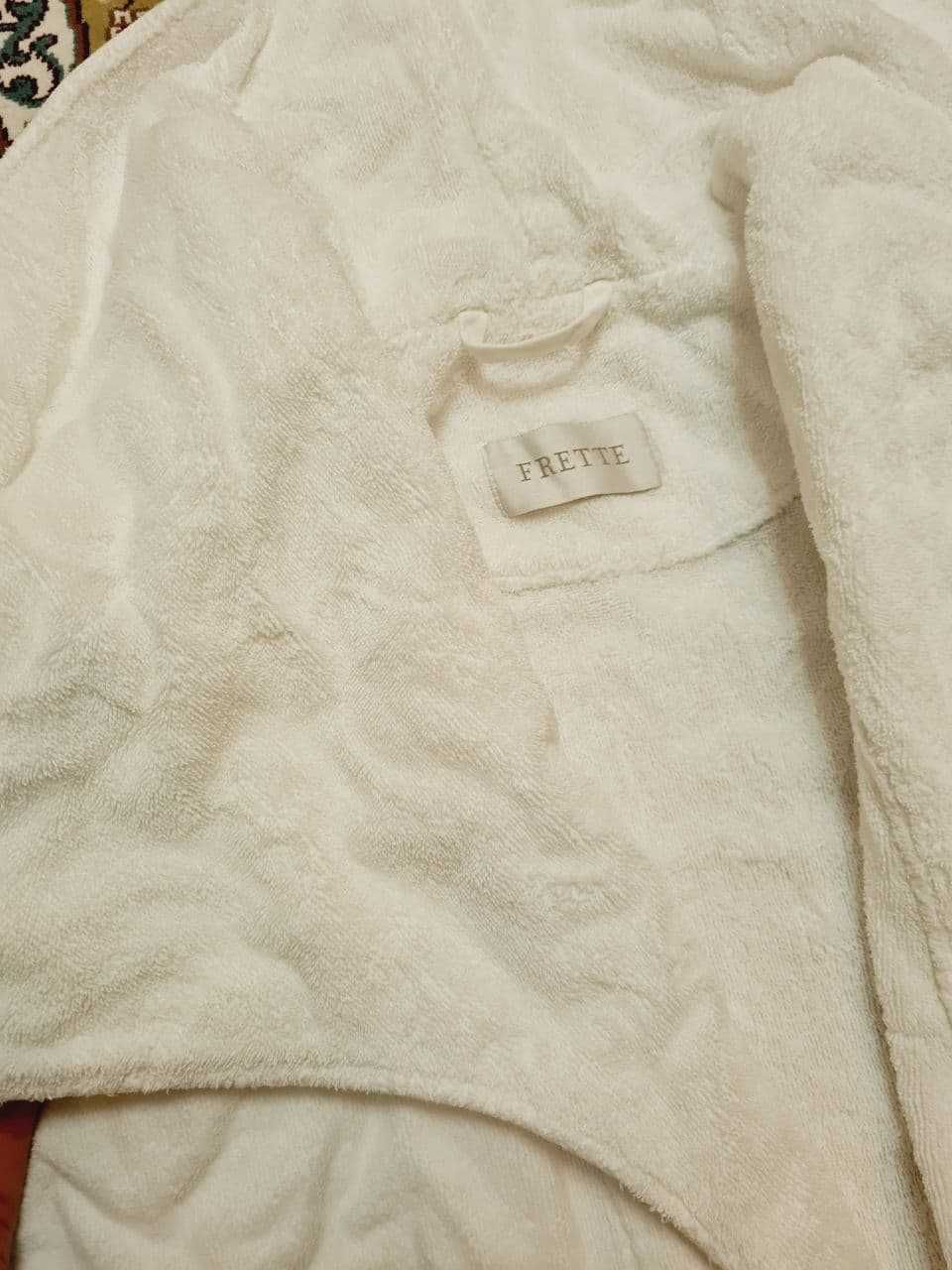 Продается белый банный халат