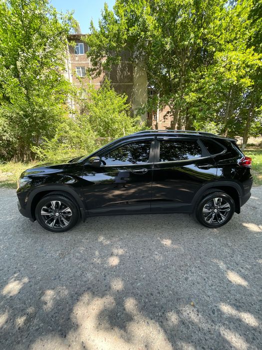 Tracker 2 Premier 2023