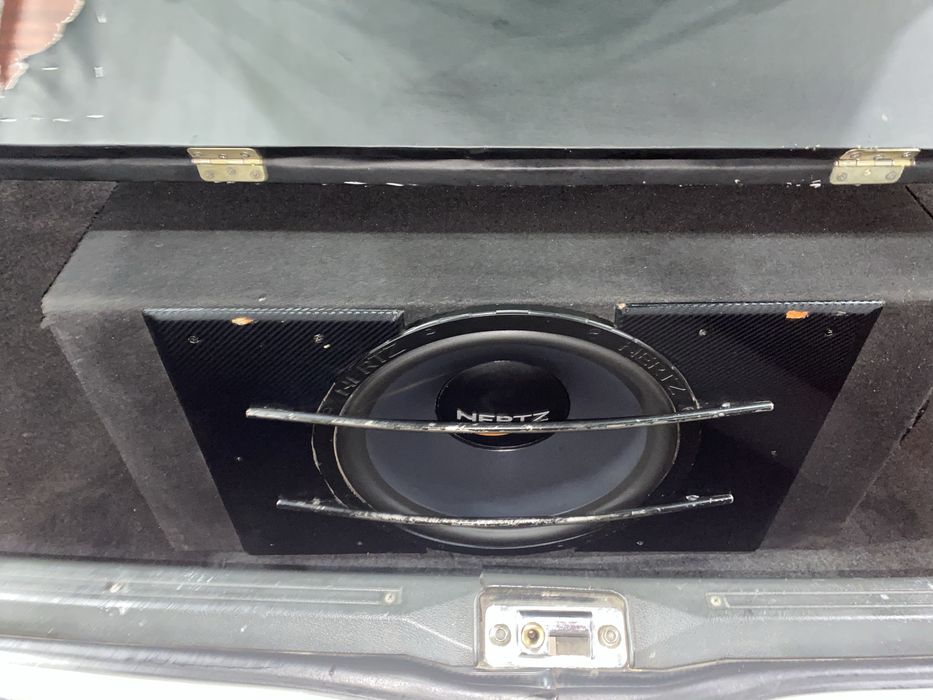 Саббуфер HERTZ мощьный готовый 15шка