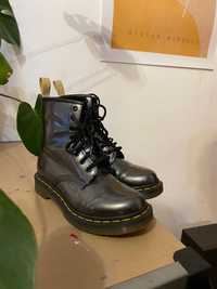 Dr. Martens Vegan