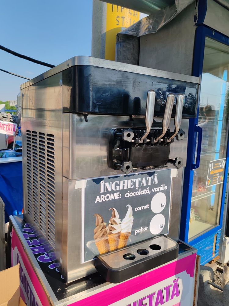 Mașină de înghețată VEVOR