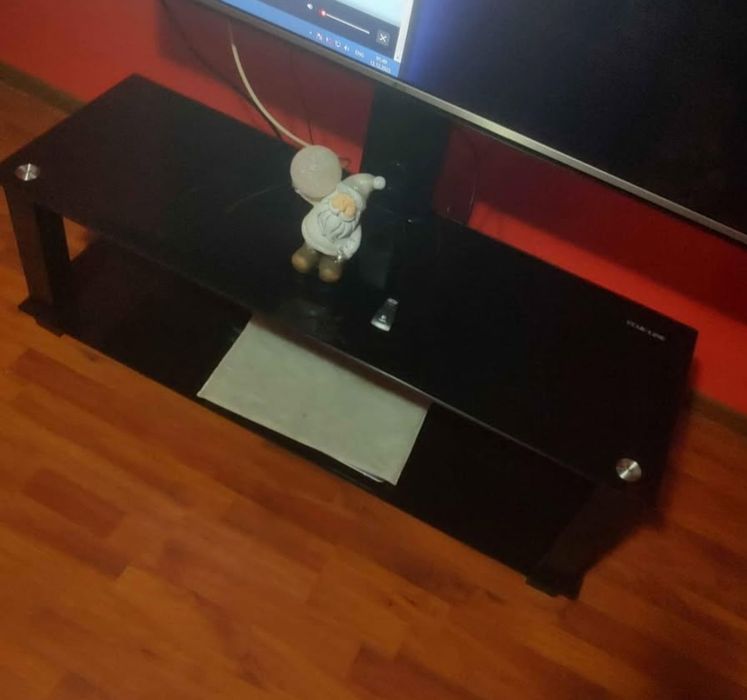 Vand comoda sticla neagra cu suport tv