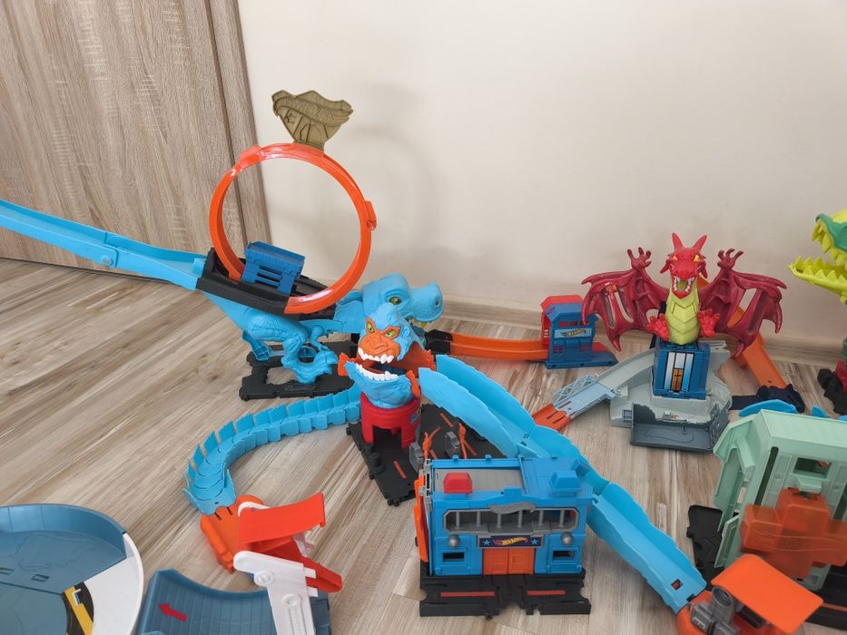 Писти Hot Wheels