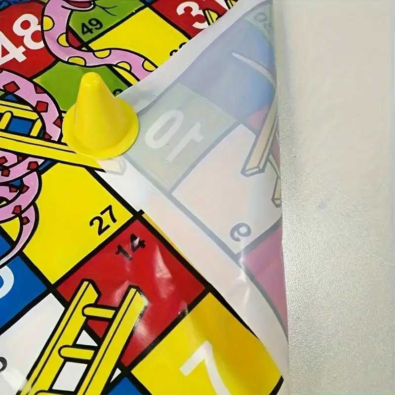 Семейна настолна игра "Змии и Стълби"