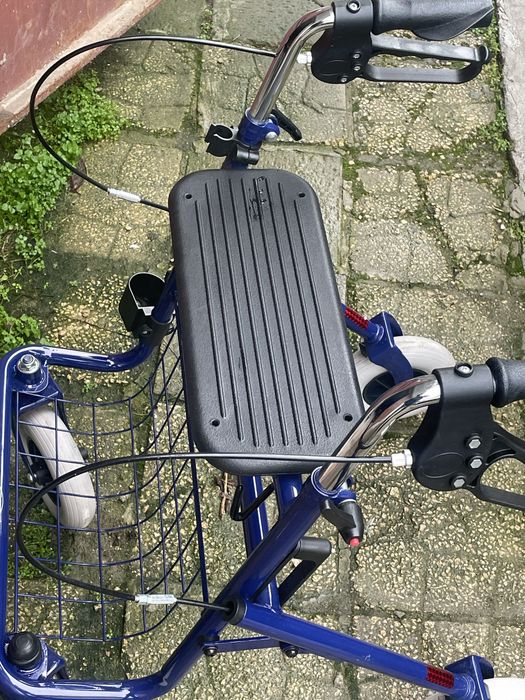 Проходилка за възрастни