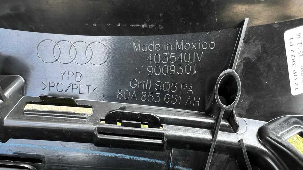 Grila centrala Audi Q5, SQ5 80A facelift S-Line - 80A853651AH
