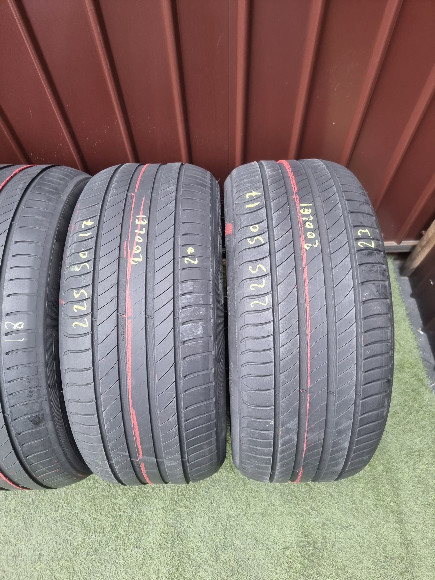 225.50.17 Michelin