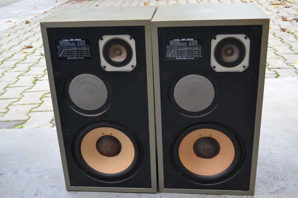 Boxe Akai SR 1040