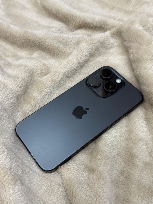 Iphone 15 pro в идеальном состоянии