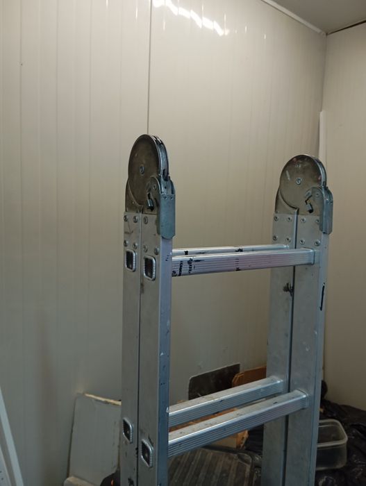 Павилион на топ място за фаст фууд или други дейности