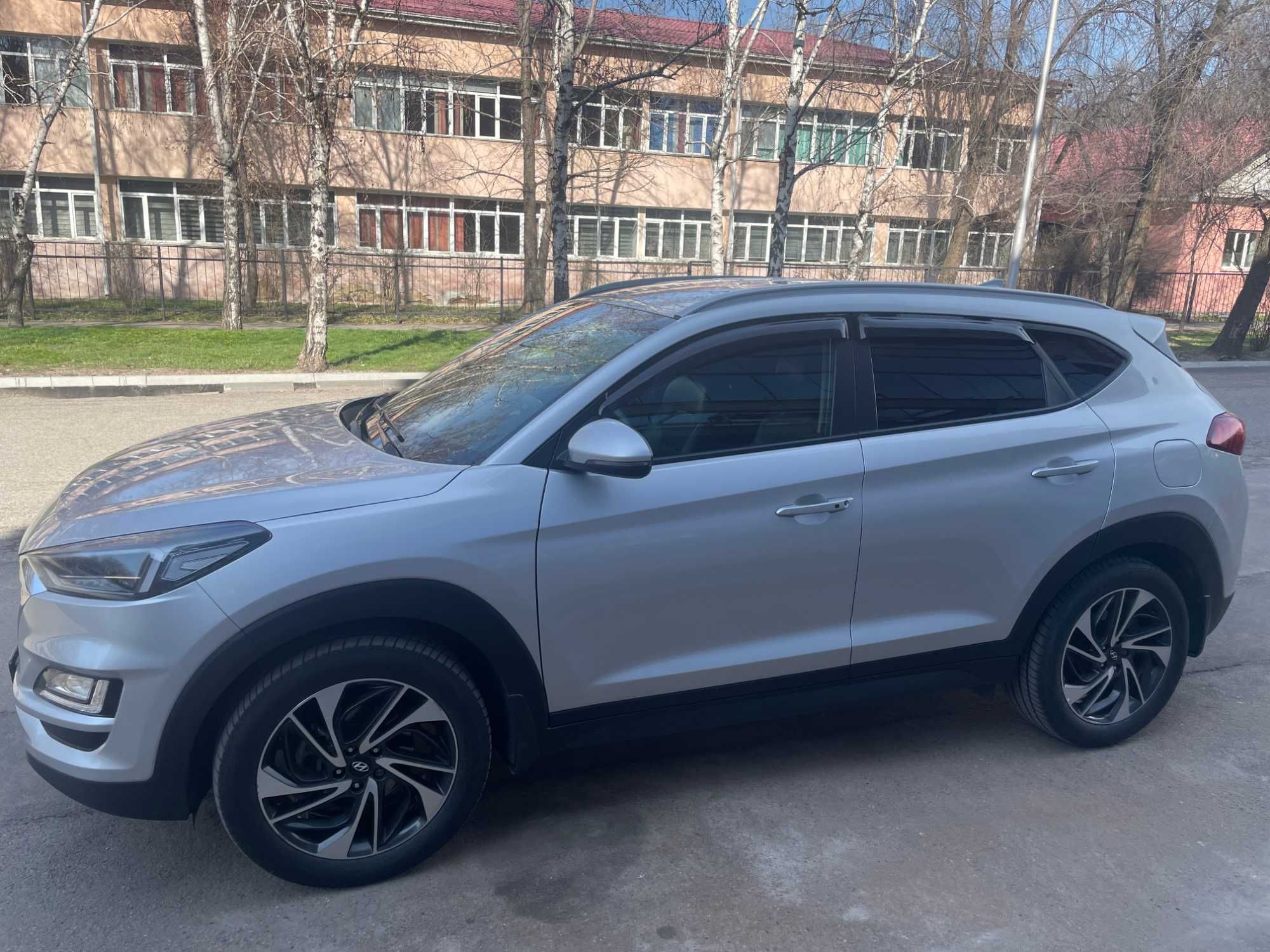 Европеец Hyundai Tucson.