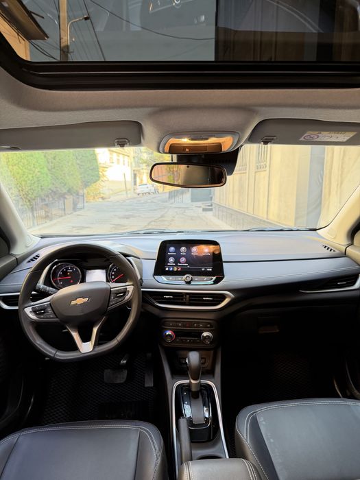 TRACKER PREMIER PLUS 2024 yil kraska tozza 100% qriu srulari yoq idial