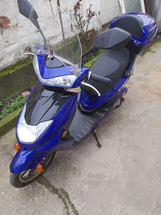 Scuter electric Ztech zt27