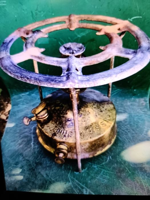 Aragaz vintage din bronz