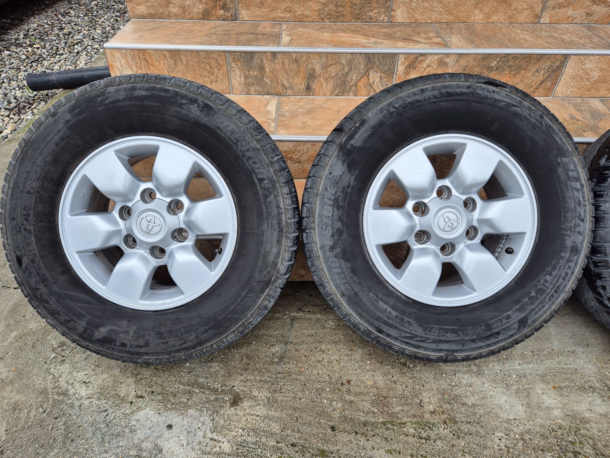Jante Toyota Hilux R15 6x139,7