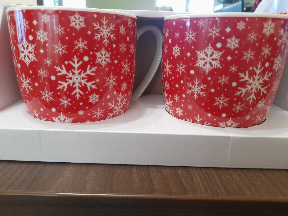 Коледни лампички и Коплект чаши коледни