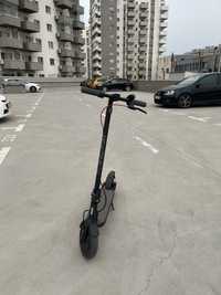 Vand xiaomi scooter 4 NEGOCIABIL