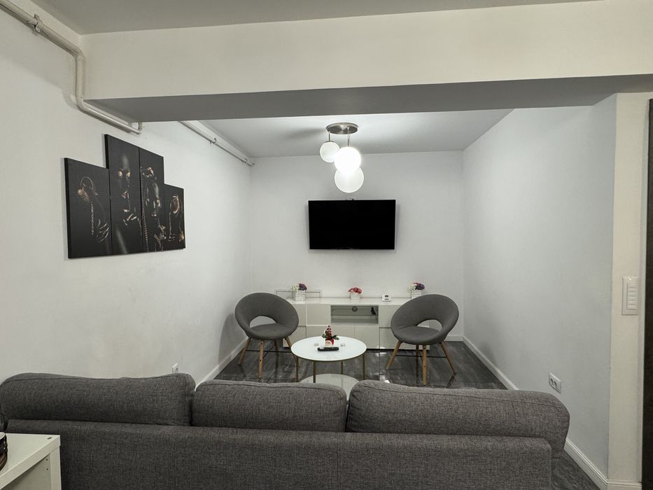 Inchiriez apartament regim hotelier Craiova